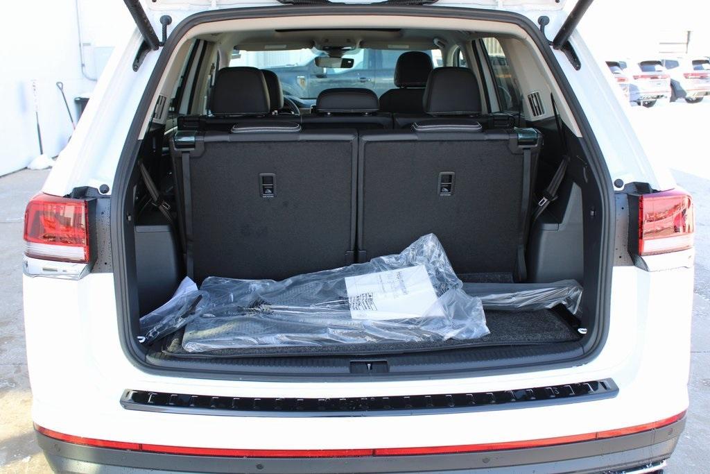 new 2026 Volkswagen Atlas car, priced at $45,154