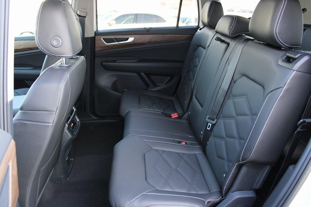 new 2026 Volkswagen Atlas car, priced at $45,154