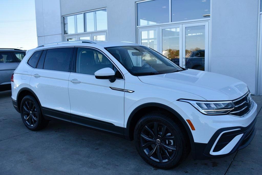 new 2024 Volkswagen Tiguan car, priced at $30,655