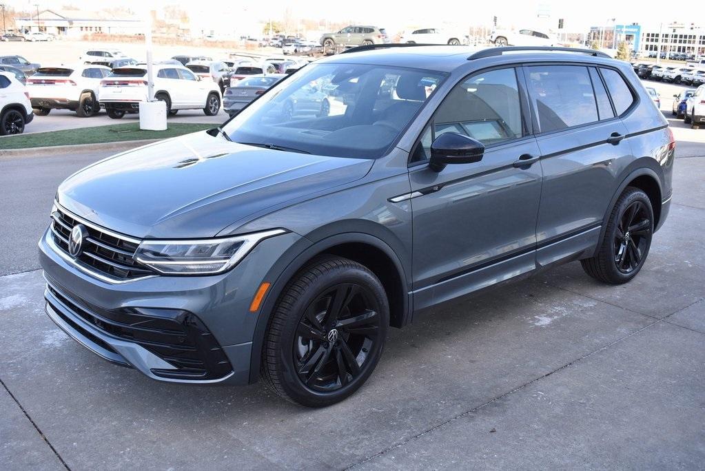 new 2024 Volkswagen Tiguan car, priced at $32,651