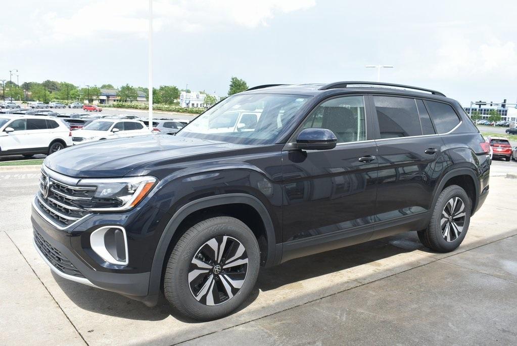 new 2024 Volkswagen Atlas car, priced at $37,984