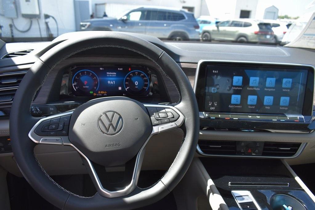 new 2024 Volkswagen Atlas car, priced at $45,790