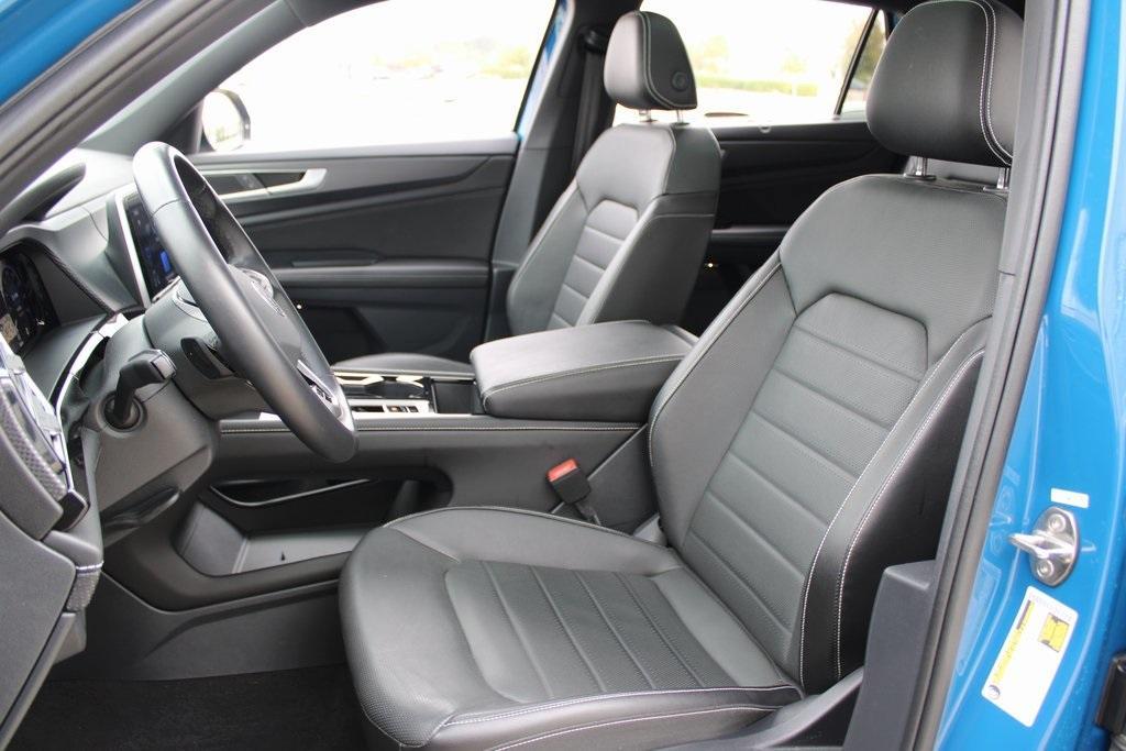 used 2025 Volkswagen Atlas Cross Sport car, priced at $45,707