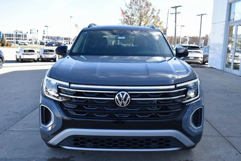 new 2025 Volkswagen Atlas car, priced at $46,144