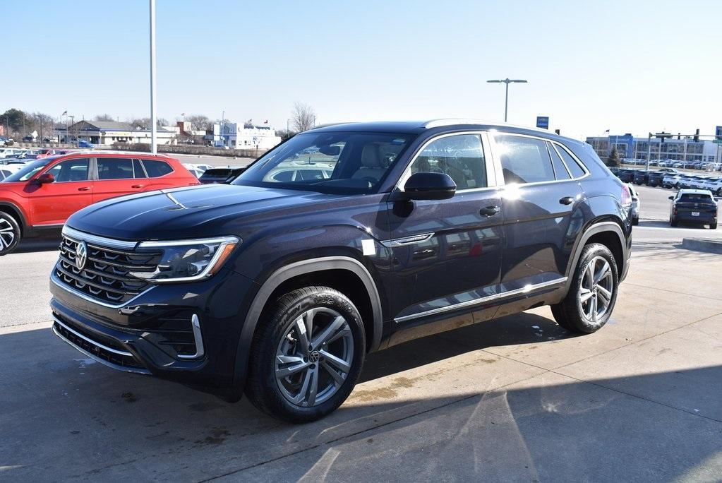 new 2024 Volkswagen Atlas Cross Sport car, priced at $47,057