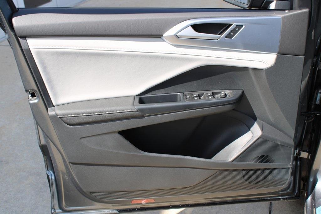 new 2025 Volkswagen Taos car, priced at $30,908