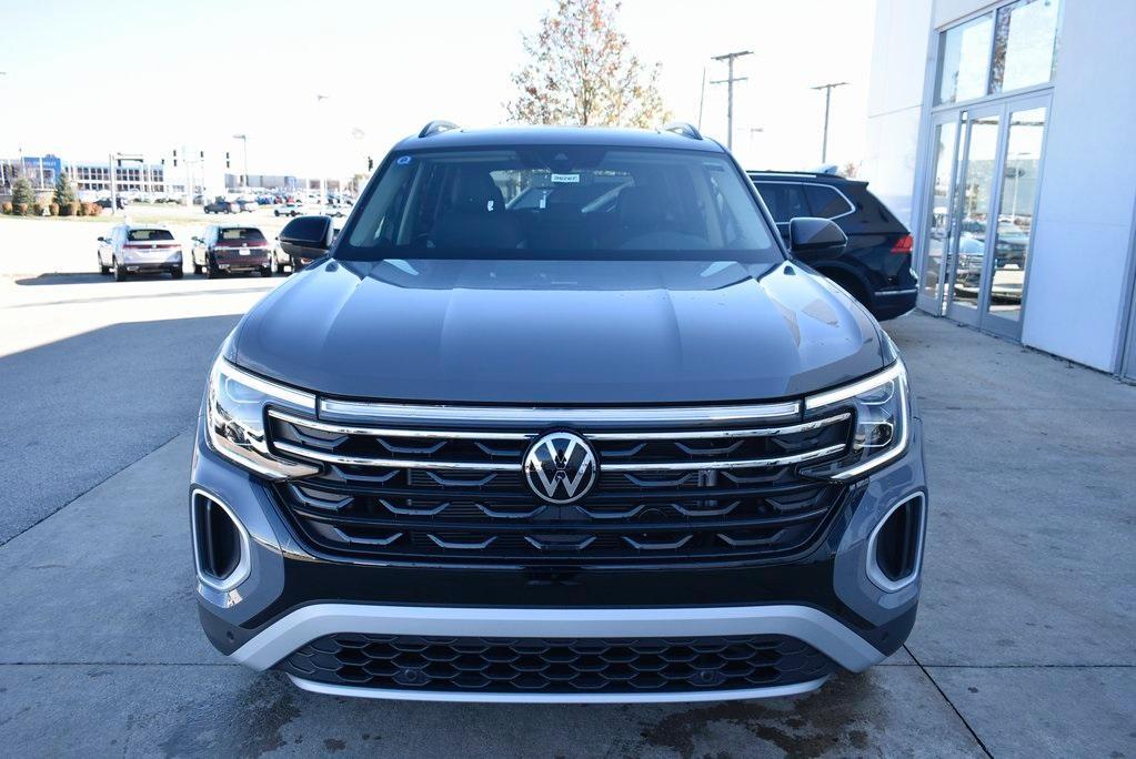 new 2025 Volkswagen Atlas car, priced at $45,546