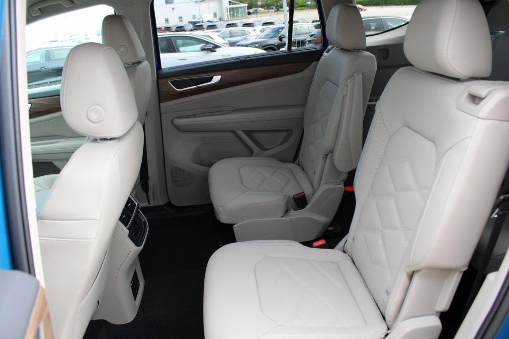 new 2026 Volkswagen Atlas car, priced at $45,771