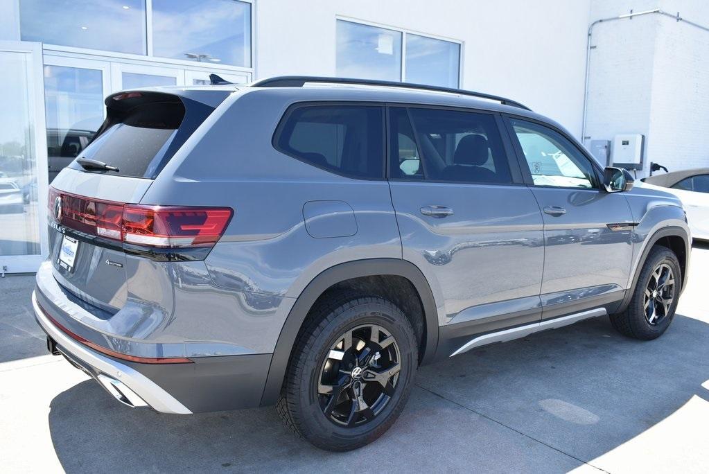 new 2024 Volkswagen Atlas car, priced at $45,227