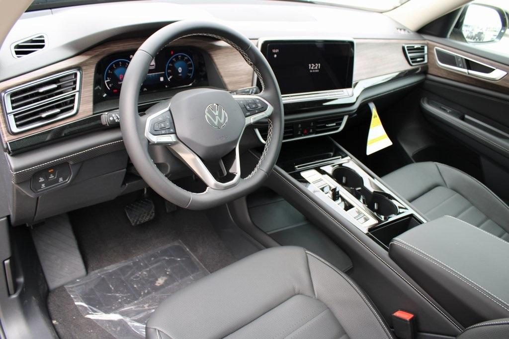 new 2025 Volkswagen Atlas car, priced at $49,277