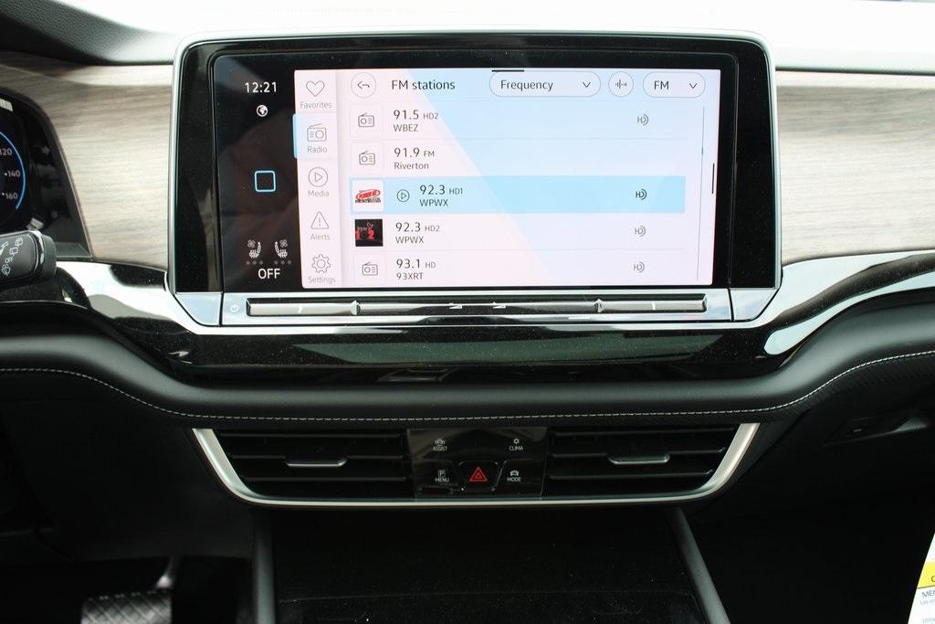 new 2025 Volkswagen Atlas car, priced at $49,277