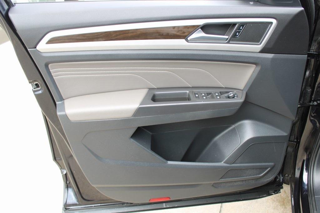 used 2022 Volkswagen Atlas car, priced at $26,666