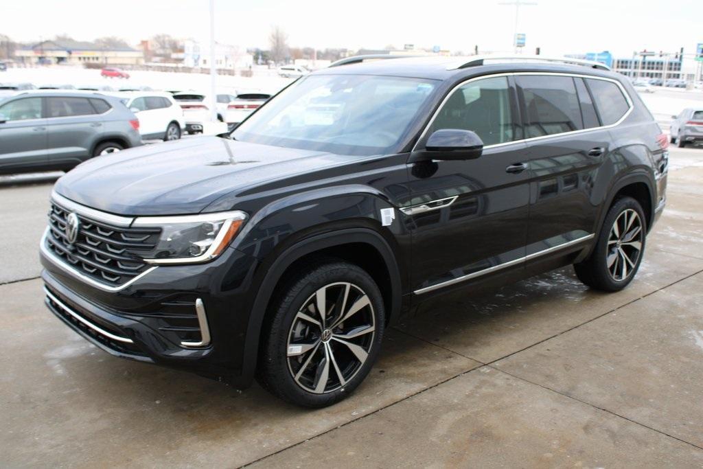 new 2025 Volkswagen Atlas car, priced at $52,041