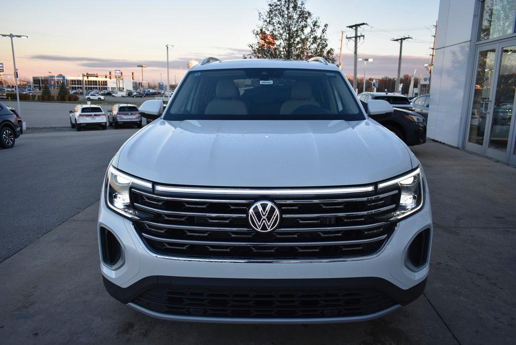 new 2025 Volkswagen Atlas car, priced at $47,041