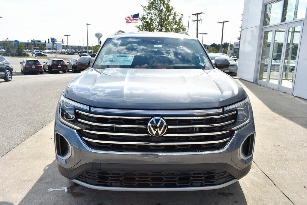 new 2024 Volkswagen Atlas car, priced at $39,447