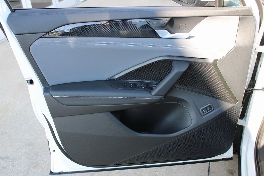 new 2025 Volkswagen Tiguan car, priced at $34,965