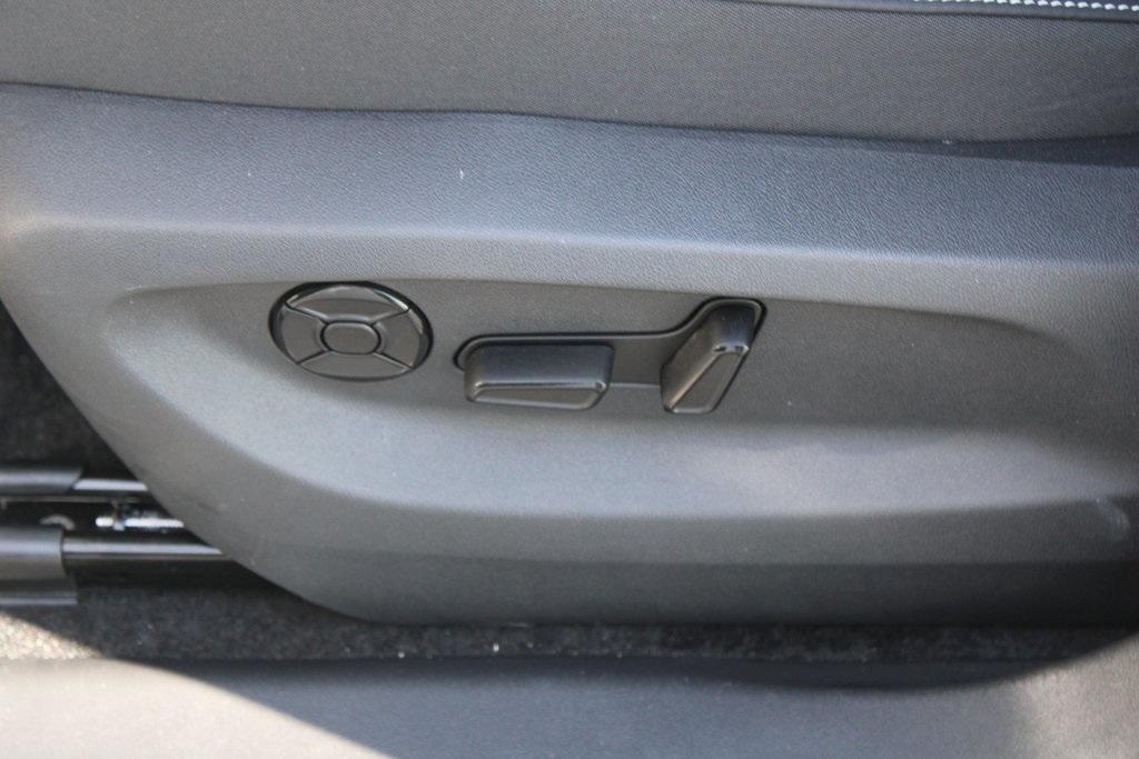 new 2025 Volkswagen Tiguan car, priced at $34,965