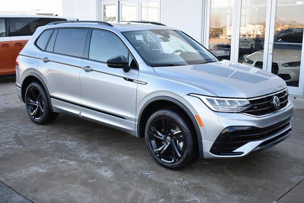 new 2024 Volkswagen Tiguan car, priced at $33,116