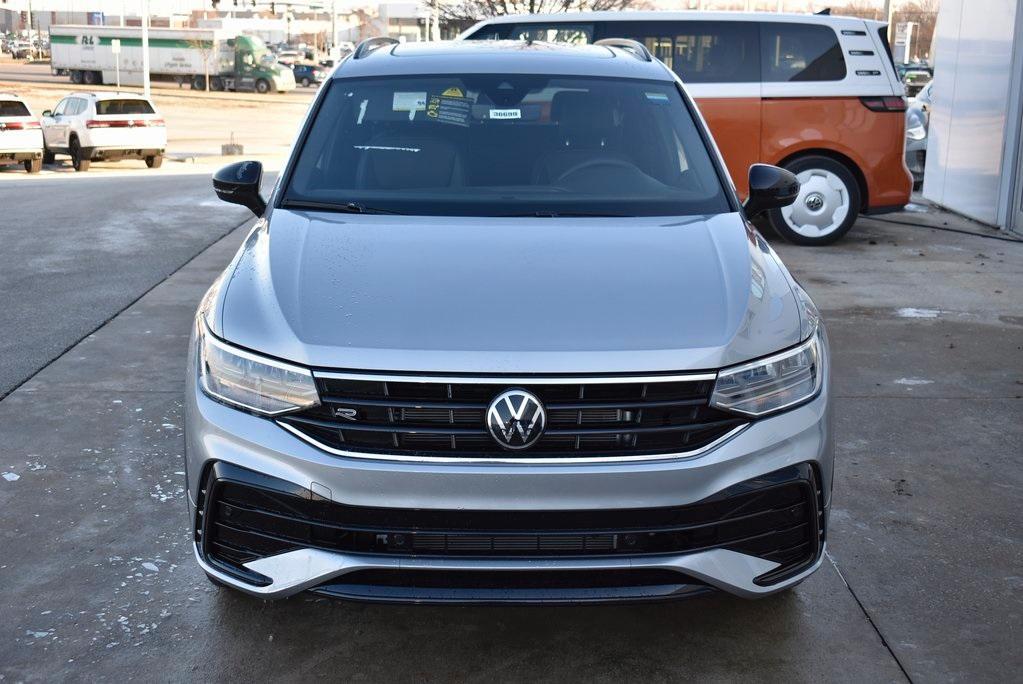 new 2024 Volkswagen Tiguan car, priced at $33,116