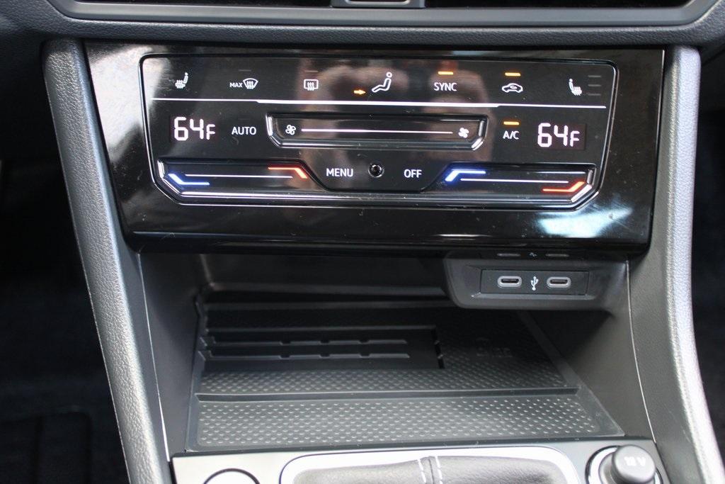 used 2025 Volkswagen Jetta car, priced at $26,979