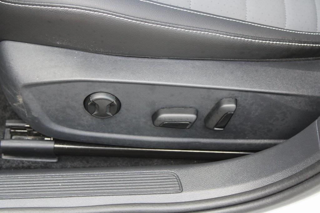 used 2025 Volkswagen Jetta car, priced at $26,979