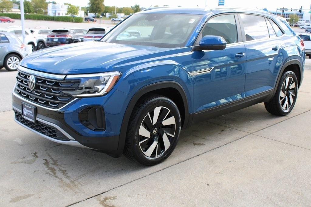 used 2025 Volkswagen Atlas Cross Sport car, priced at $40,020