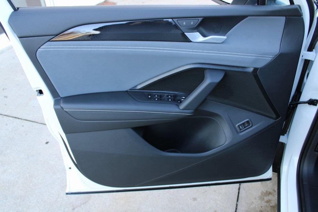 new 2026 Volkswagen Tiguan car, priced at $39,417