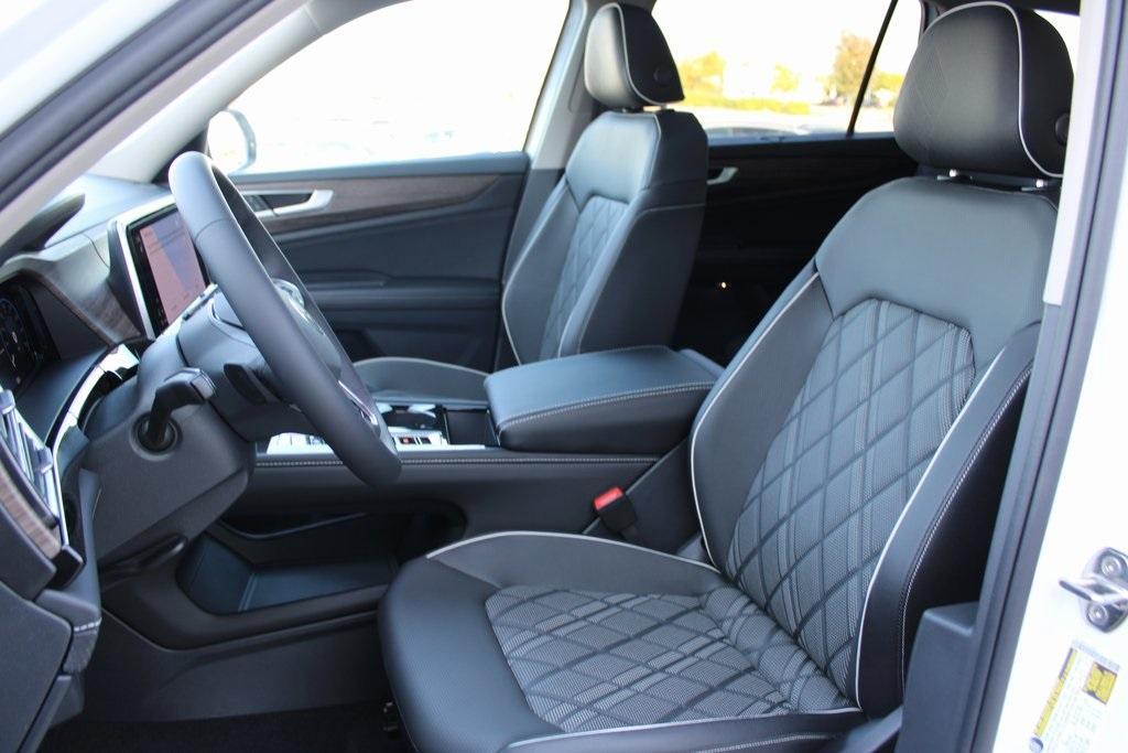 new 2026 Volkswagen Atlas car, priced at $55,216