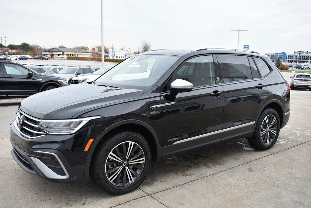 new 2024 Volkswagen Tiguan car, priced at $33,040