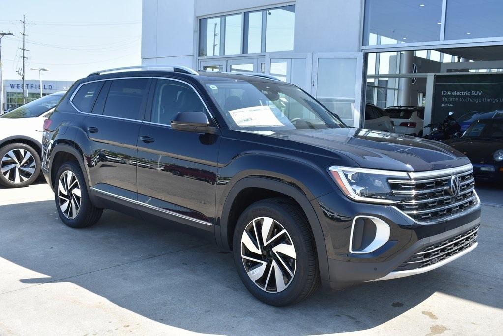 new 2024 Volkswagen Atlas car, priced at $43,661