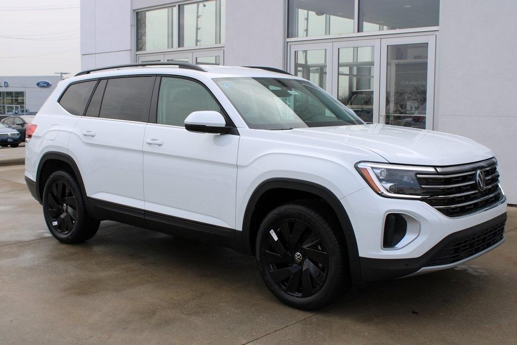 new 2025 Volkswagen Atlas car, priced at $45,015