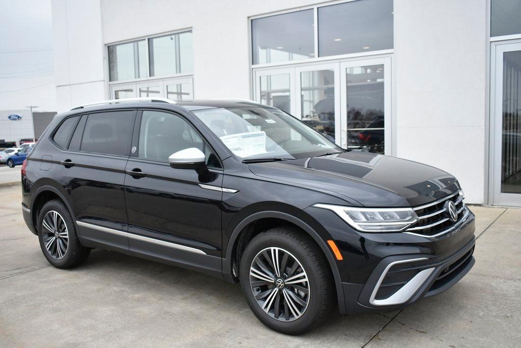 new 2024 Volkswagen Tiguan car, priced at $30,540