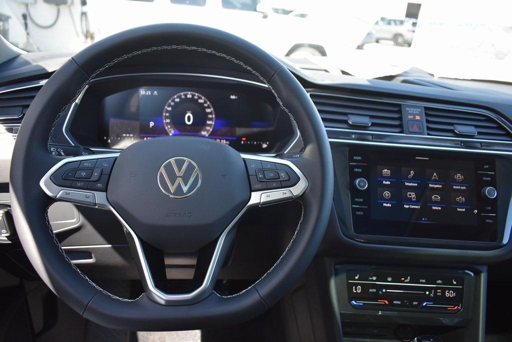 new 2024 Volkswagen Tiguan car, priced at $33,229