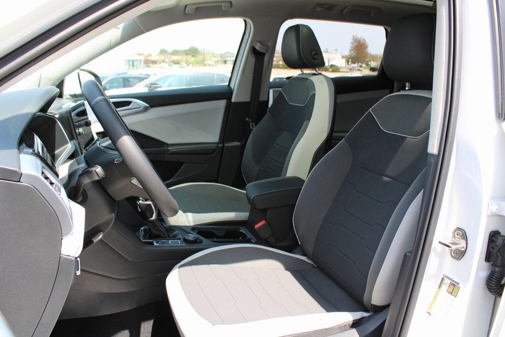 new 2025 Volkswagen Taos car, priced at $32,174