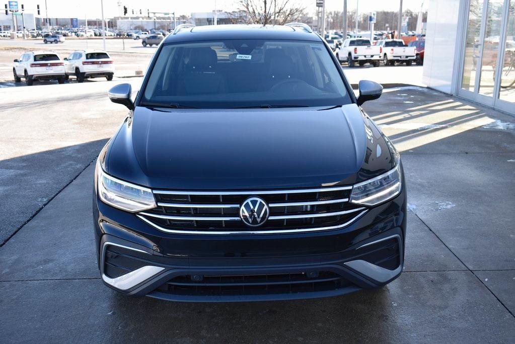 new 2024 Volkswagen Tiguan car, priced at $30,673