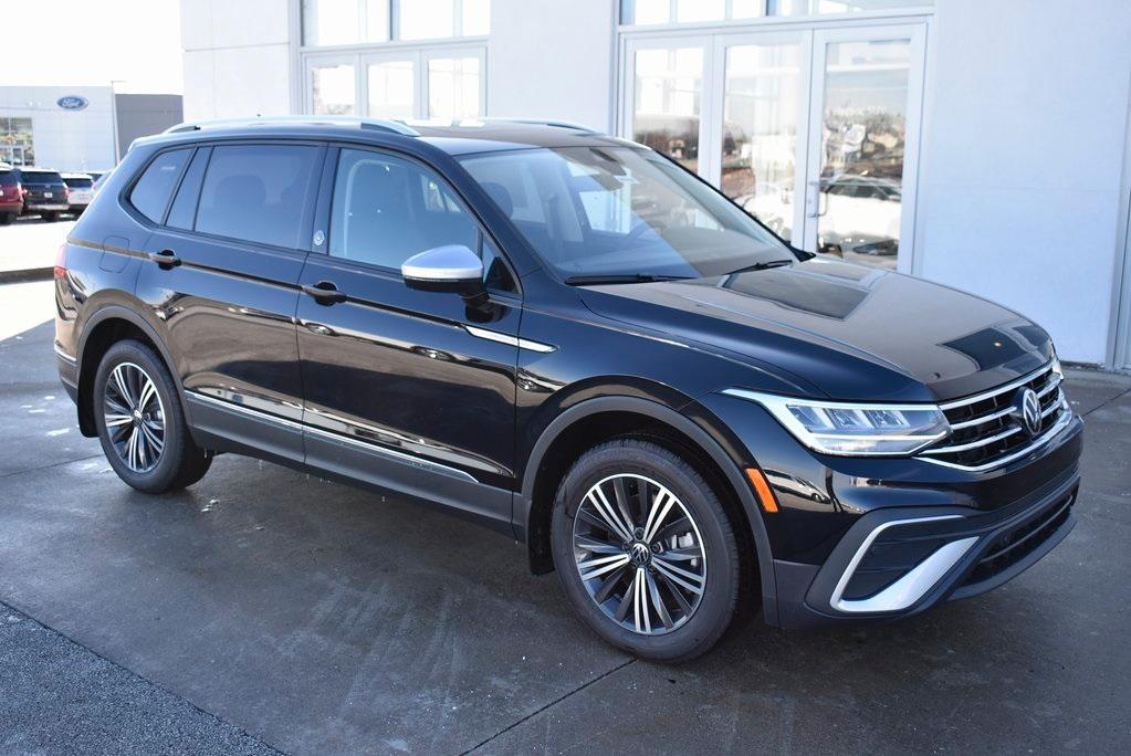 new 2024 Volkswagen Tiguan car, priced at $30,673