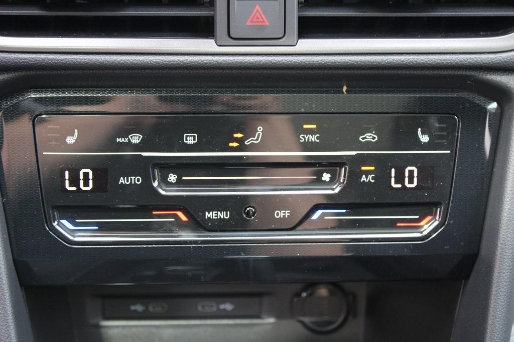 new 2025 Volkswagen Taos car, priced at $33,321