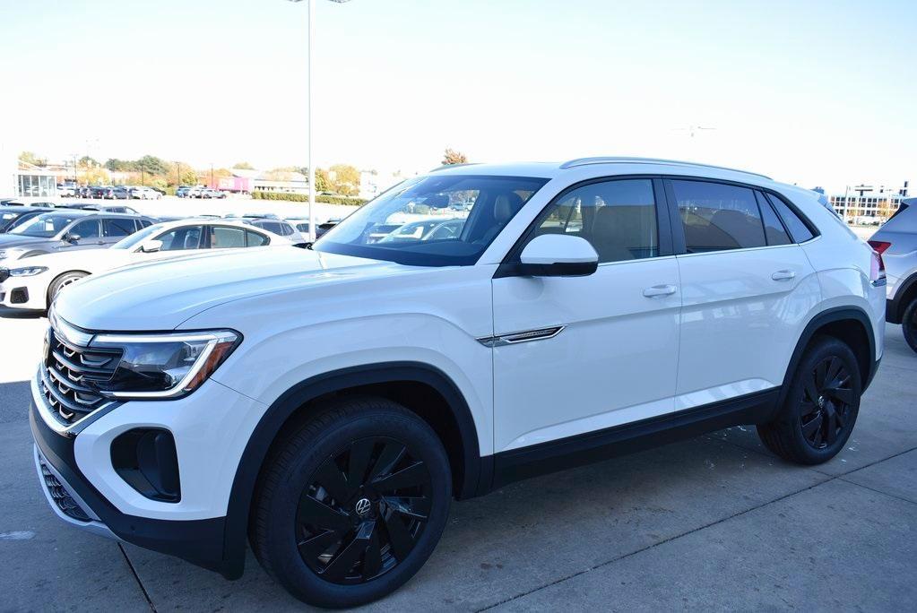 new 2025 Volkswagen Atlas Cross Sport car, priced at $45,308