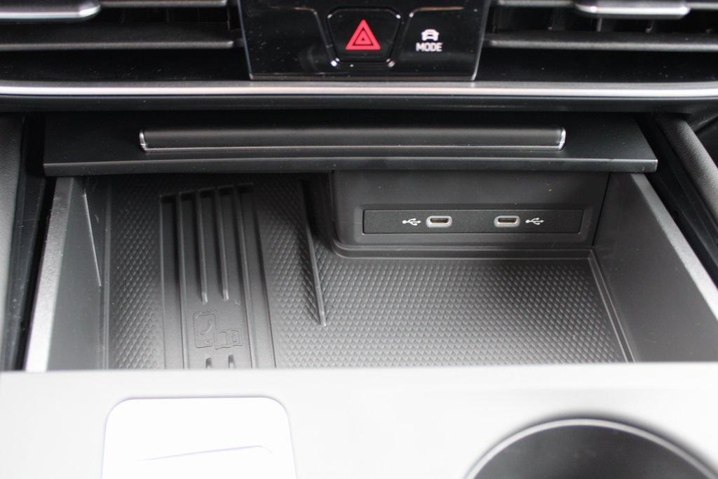 new 2025 Volkswagen Atlas Cross Sport car, priced at $39,336