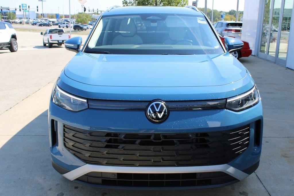 new 2025 Volkswagen Tiguan car, priced at $35,626