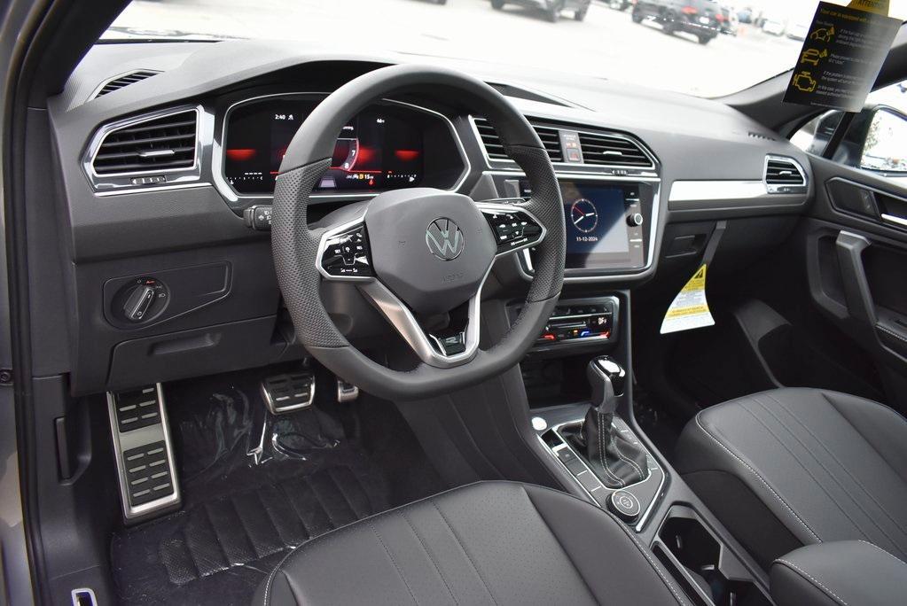 new 2024 Volkswagen Tiguan car, priced at $32,979