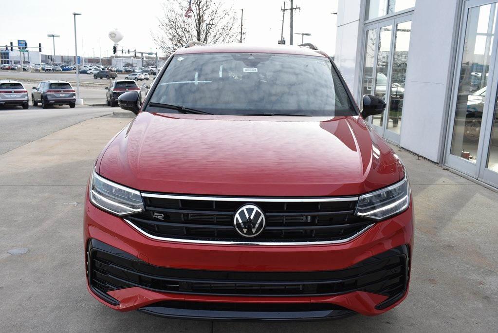 new 2024 Volkswagen Tiguan car, priced at $33,495