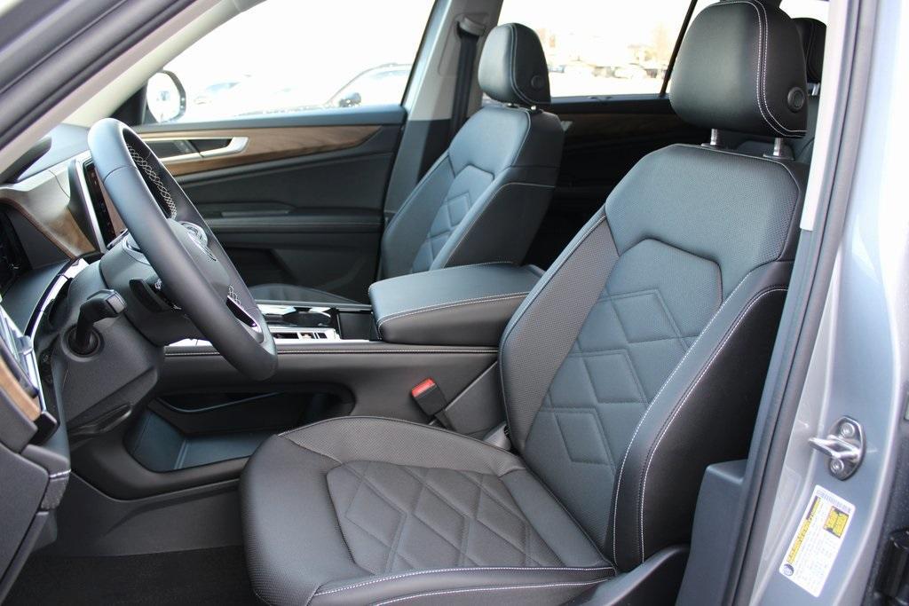 new 2026 Volkswagen Atlas car, priced at $44,717