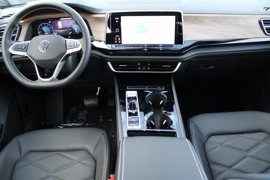 new 2026 Volkswagen Atlas car, priced at $44,717