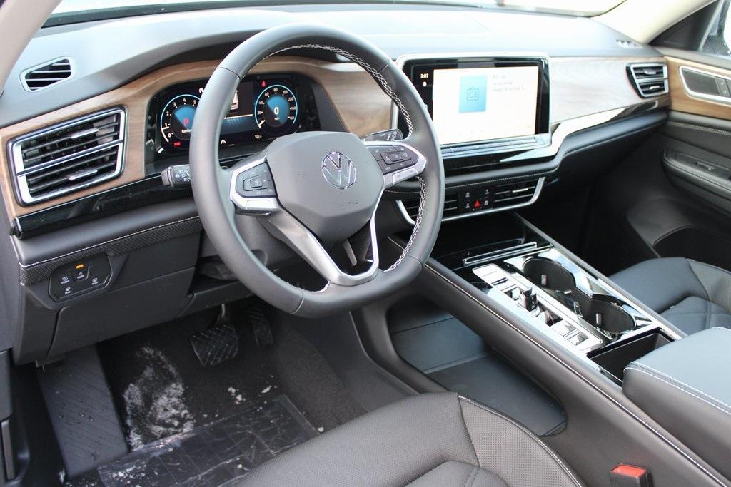 new 2026 Volkswagen Atlas car, priced at $44,717