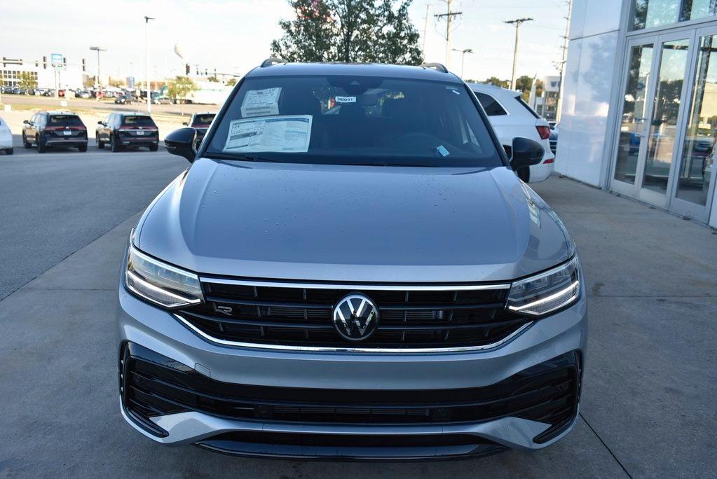 new 2024 Volkswagen Tiguan car, priced at $32,979