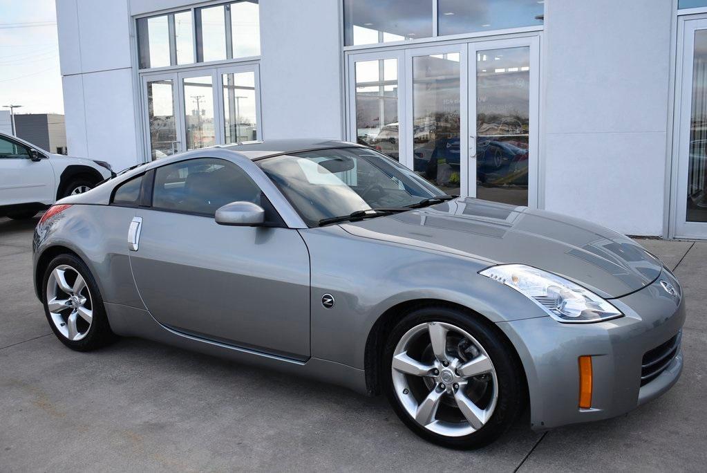 used 2006 Nissan 350Z car, priced at $15,900