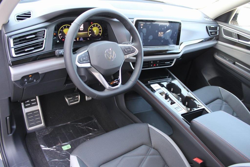 new 2025 Volkswagen Atlas car, priced at $45,546