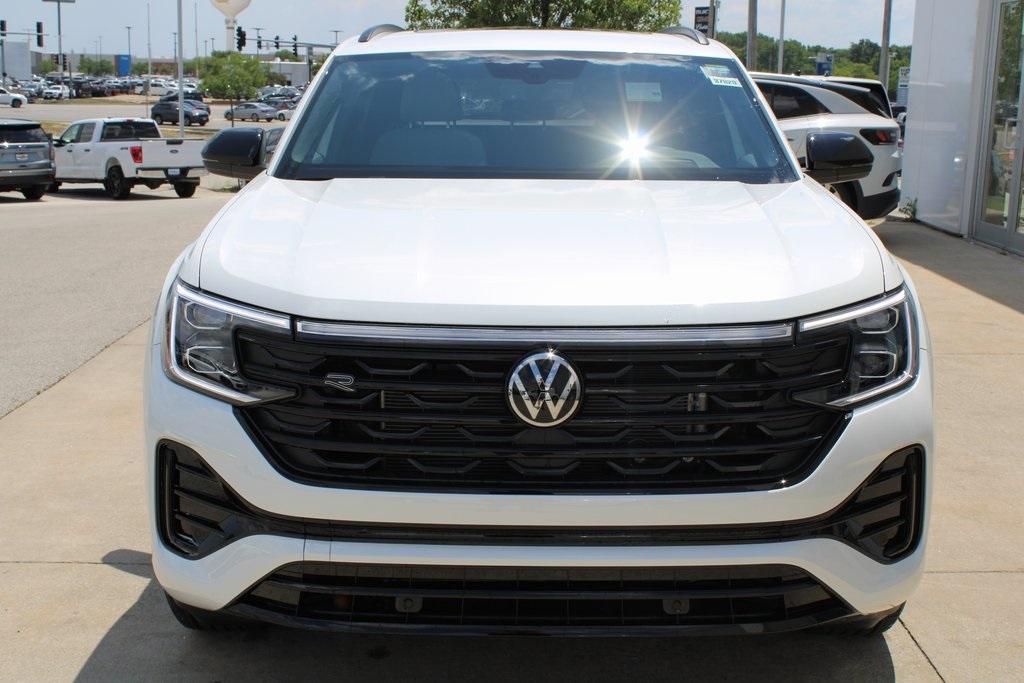 new 2025 Volkswagen Atlas Cross Sport car