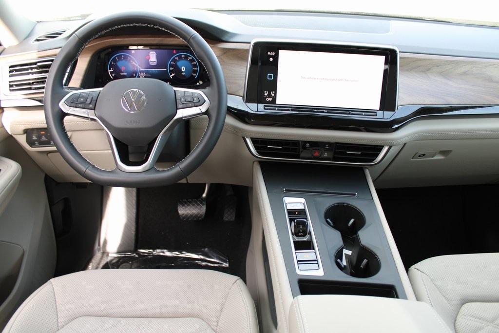 new 2025 Volkswagen Atlas car, priced at $39,740